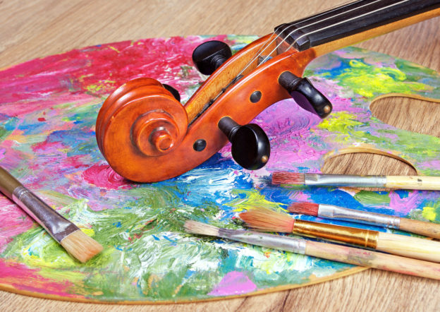 Kulturelle Bildung hat viele Gesichter: vom Spiel mit der Geige zum Spiel mit Farben